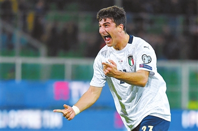 在今年的亚 在今年的亚