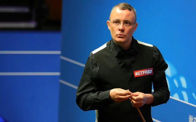 主裁哨声主 主裁哨声主